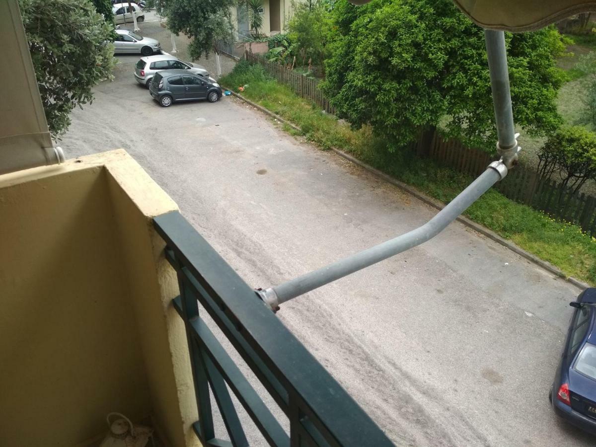 Evie'S Apartment Каламата Экстерьер фото